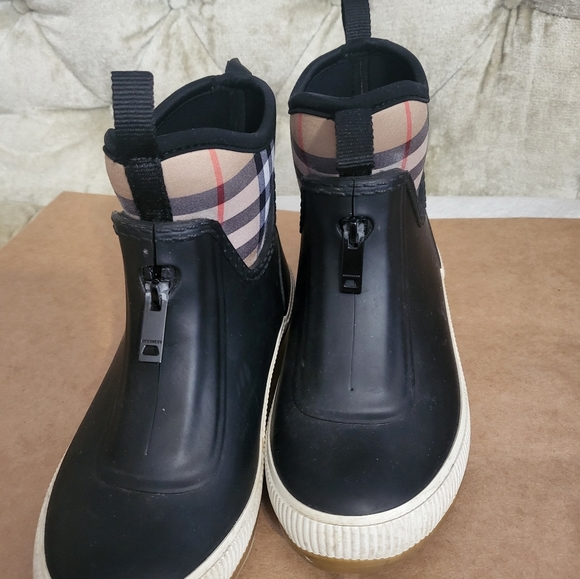 Authenric Burberry kids rainboots - Picture 3 of 7